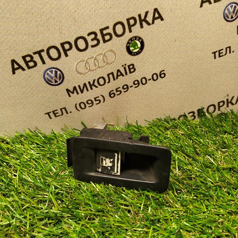 Кнопковий блок керування склопідіймачами задній правий 1F0959527 VAG