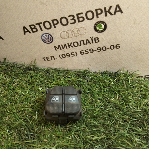Кнопковий блок керування склопідіймачами передній лівий 1H0959855 VAG