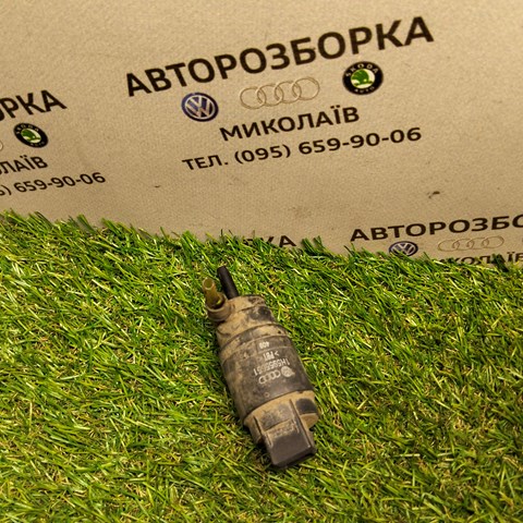 Моторчик омивача переднього скла Фольксваген Венто