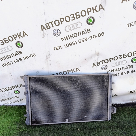 Радіатор двигуна 1J0121253AT VAG