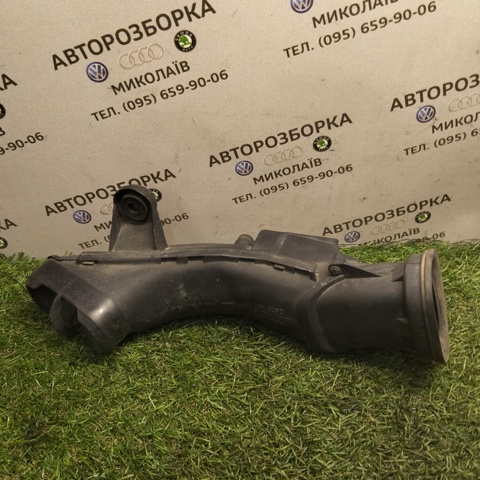 Повітроприймач 1J0129609D VAG