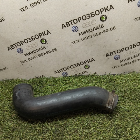 Патрубок повітряний, дросельної заслінки 1J0145828C VAG