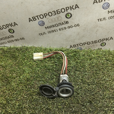Гніздо-розетка прикурювача 1J0919309A VAG