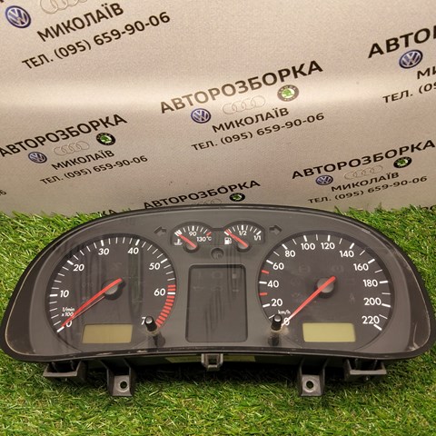 Щиток приладів 1J0920801 VAG
