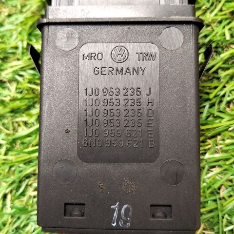 Кнопка аварійки 1J0953235J VAG