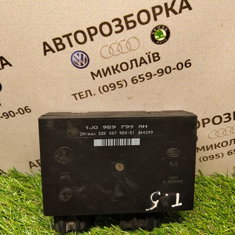 Блок управління комфорту Volkswagen Passat B5
