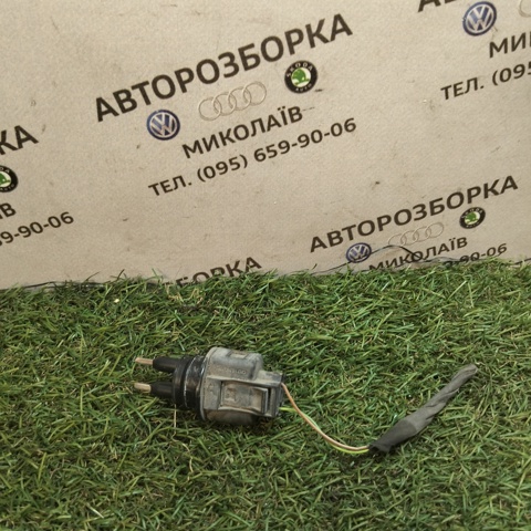 Датчик рівня бачка склоомивача 1J0973202 VAG