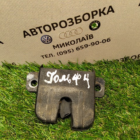 Замок дверей багажника 1J9827505 VAG