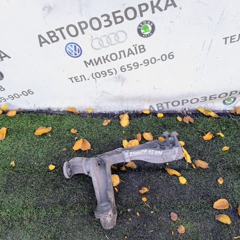 Кронштейн передньої балки 1K0199296F VAG