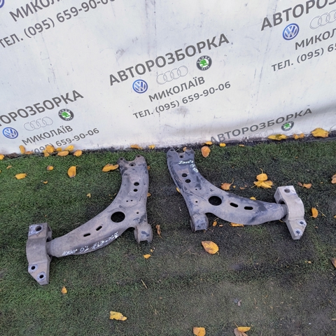 Поперечний важіль 1K0407151AA VAG