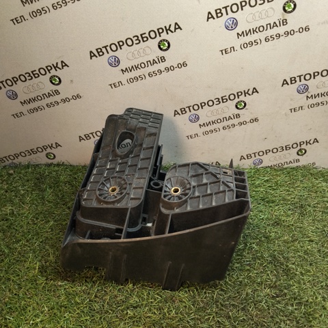 Корпус блока запобіжників 1K0907361A VAG