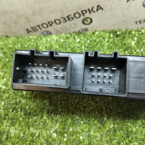 Блок керування фаркопом 1K0907383F VAG