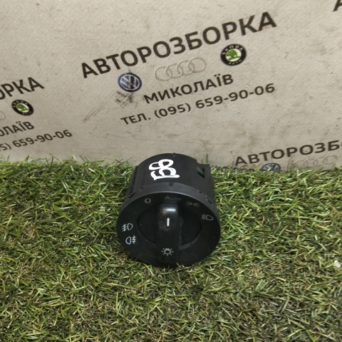 Перемикач багатопозиційний для світла стоянки, світла фар і задніх противотуманной фари 1K0941431AS VAG