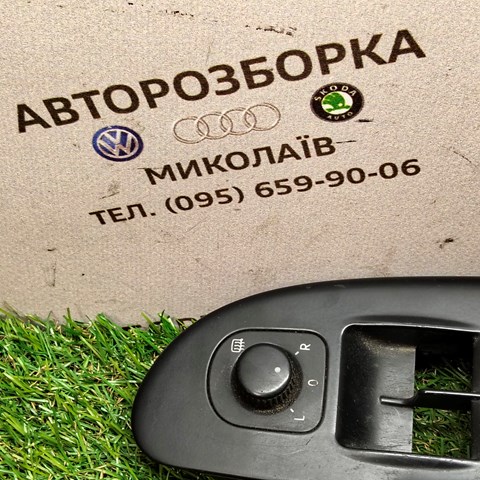 Регулятор дзеркал 1K0959565K VAG