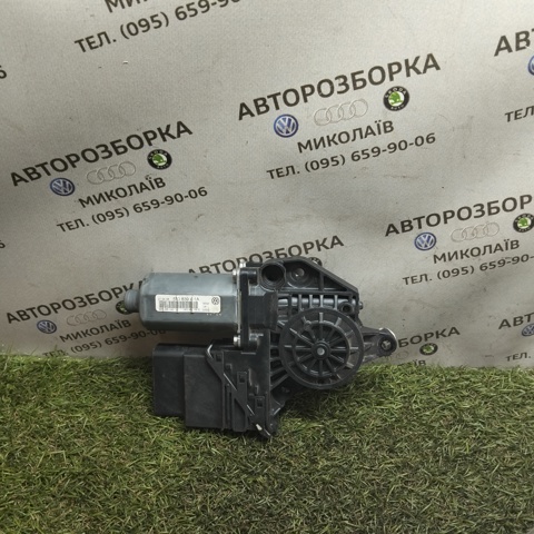 Привід ліфта задній 1K0959703C VAG