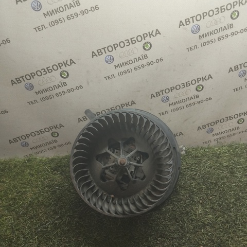 Електромотор пічки 1K2819015 VAG