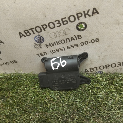 Двигун заслінки печі Шкода Суперб II