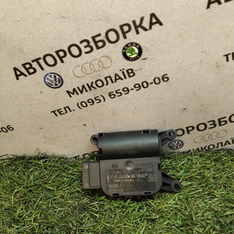 Мотор заслінки печі Skoda Octavia 2 A5