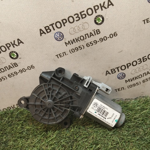 Мотор склопідйомника дверей задніх, лівих 1S0959812 VAG