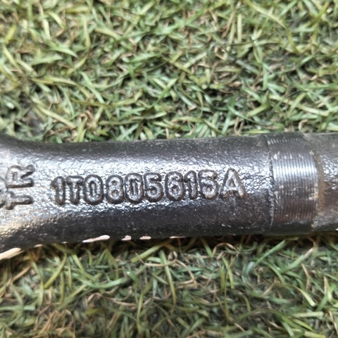 Крюк буксирувальний передній 1T0805615A VAG
