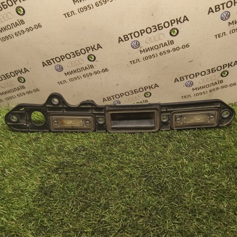Ручка 5-й (3-й) двері зовнішня 1T0827574J VAG