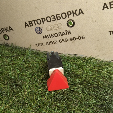 Кнопка аварійки 1T0953509 VAG