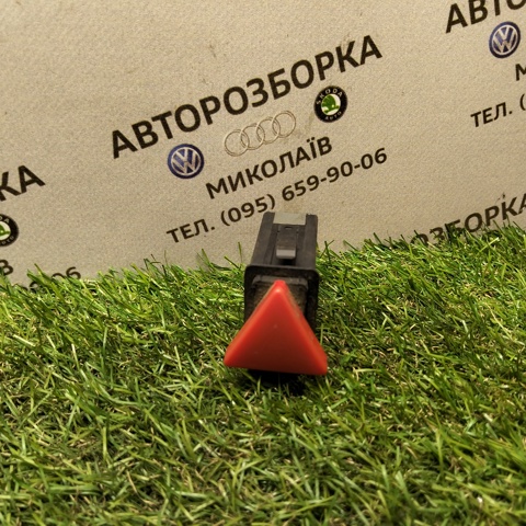 Аварійна кнопка Skoda Octavia TOUR I A4