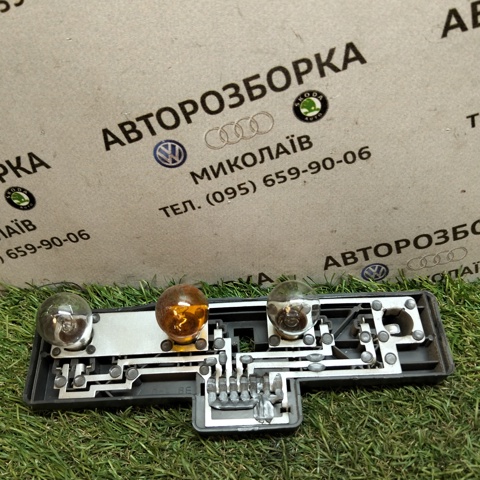 Плата заднього ліхтаря, контактна 1U9945258 VAG