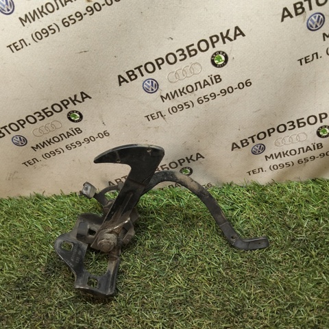 Замок кришки капота 1Z0823480F VAG