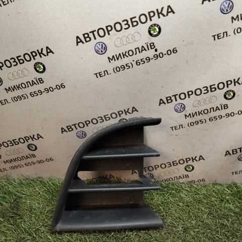 Решітка переднього бампера, внутрішня ліва 1Z0853665C VAG