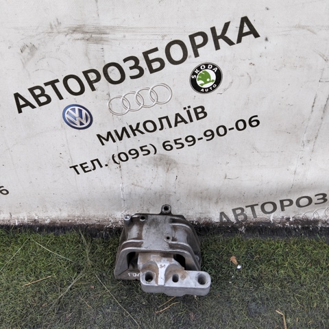 Права подушка мотора 23018 FEBI