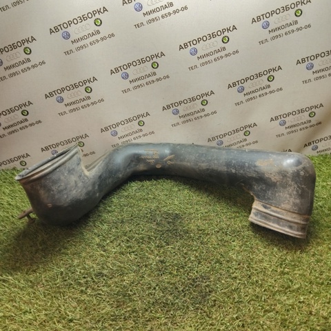 Повітроприймач 2D0129521C VAG