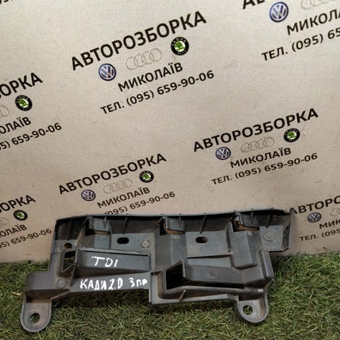 Кронштейн бампера заднього, правий 2K0807394 VAG