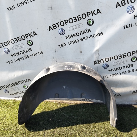 Підкрилок заднього крила, правий 2K0810972A VAG