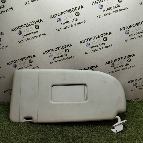 Козирок сонцезахисний 2K0857551 VAG