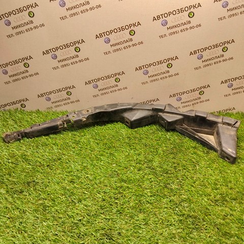 Лівий кронштейн переднього бампера 3B0807049C VAG