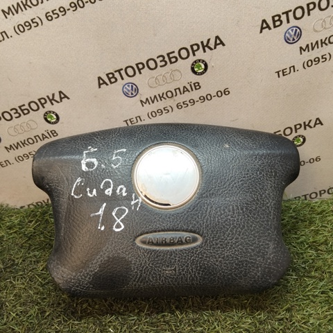 Подушка AIRBAG передня ліва 3B0880201AE VAG