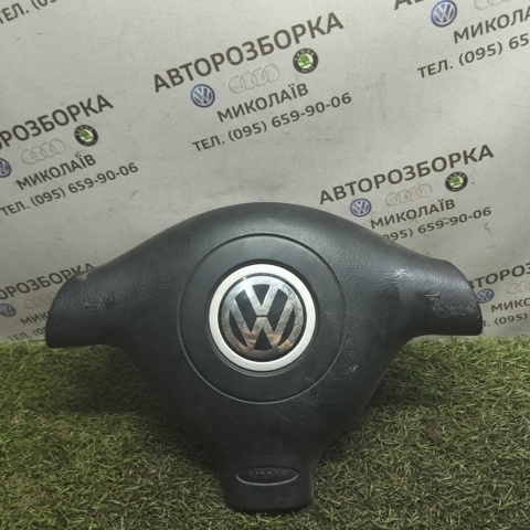 Airbag в мультируль 3B0880201BJ VAG
