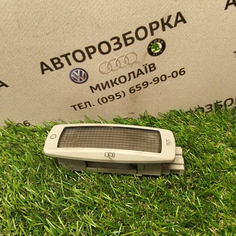 Плафон освітлення салону/кабіни, задній 3B0947291 VAG