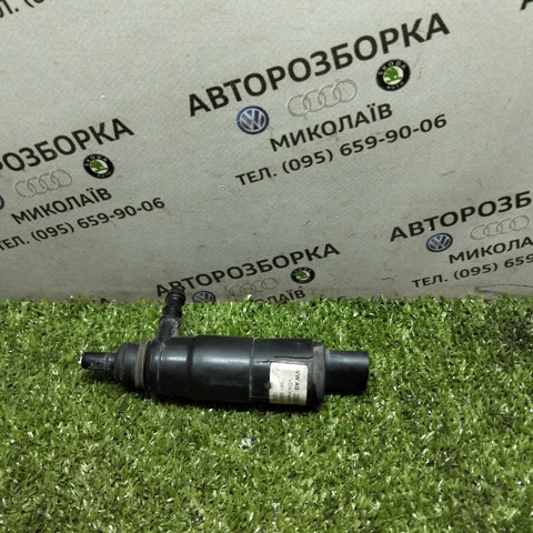 Насос омивача фар 3B0955681 VAG