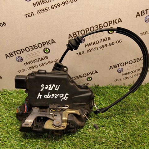 Замок водійських дверей 3B1837015A VAG