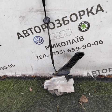 Замок задніх дверей, правих 3B4839016AL VAG