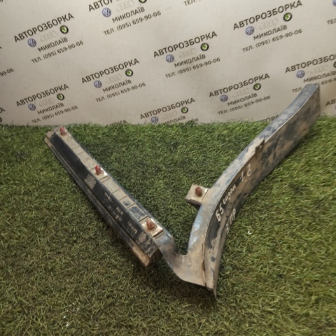 Напрямна заднього бампера, права 3B5807394A VAG