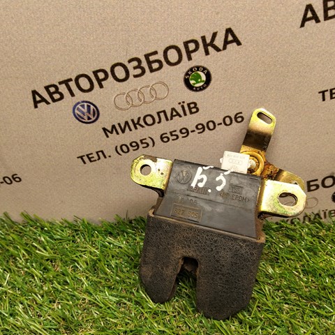 Замок кришки багажника/задньої  3/5-ї двері, задній 3B5827505 VAG