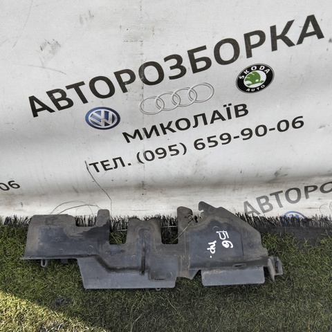 Повітропровід / дефлектор радіатора, правий 3C0121284 VAG