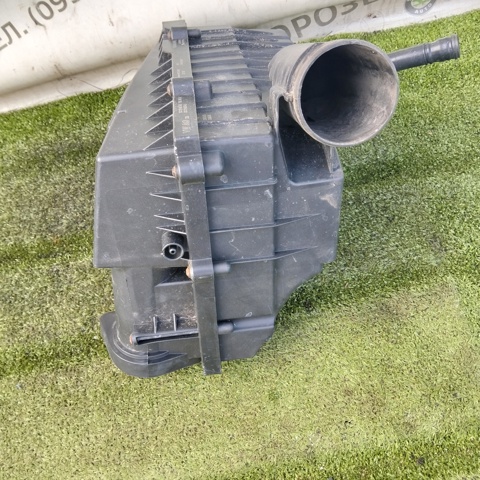 Корпус повітряного фільтра 3C0129607AD VAG
