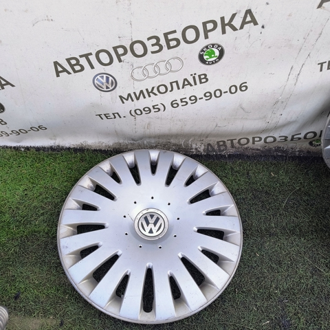 Ковпаки на колеса 3C0601147D VAG