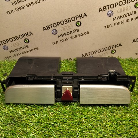 Бардачок 3C0858407 VAG