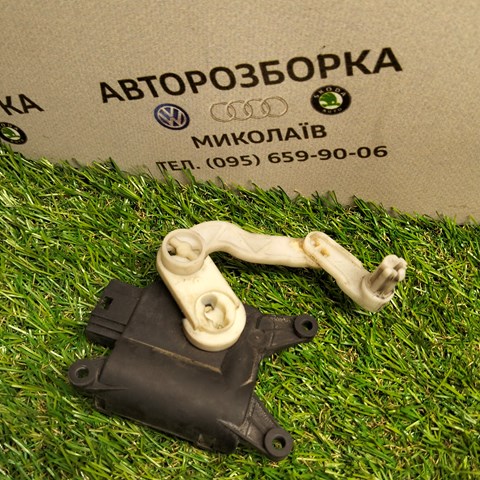 Двигун заслінки печі 3C0907511B VAG