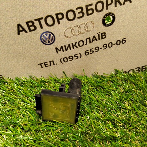 Датчик положення педалі зчеплення 3C0927810B VAG